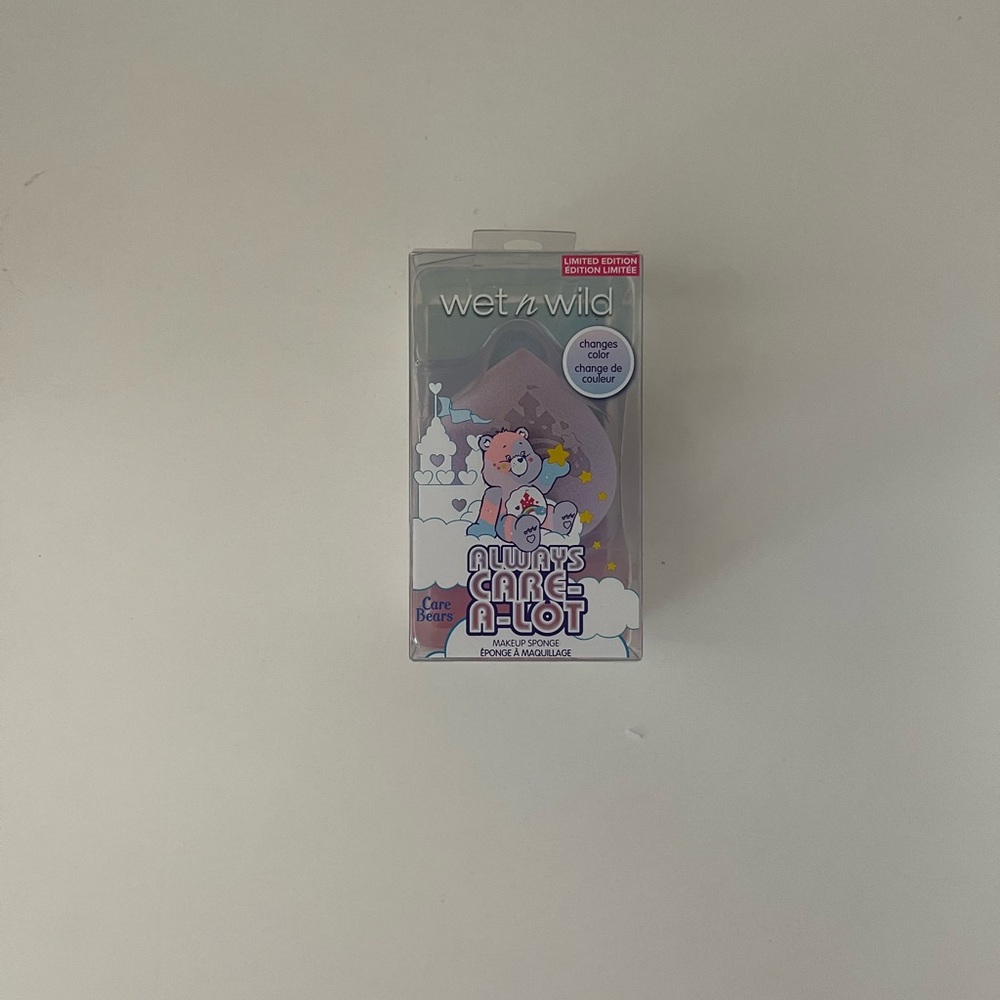 Wet n Wild Care Bears Makeup Sponge